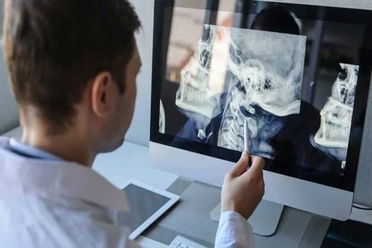 Doctor Examine CRMA